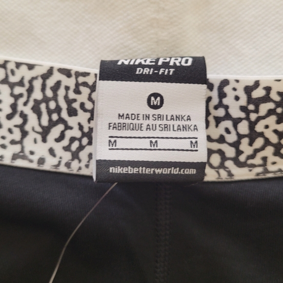 Nike Compression Leggings Size M - Picture 3 of 3